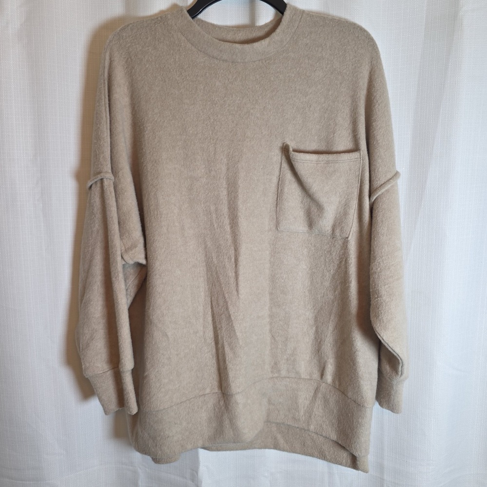 Zenana Womens Boutique Long Sleeve Beige Oversized Pocket Sweater - S/M Soft